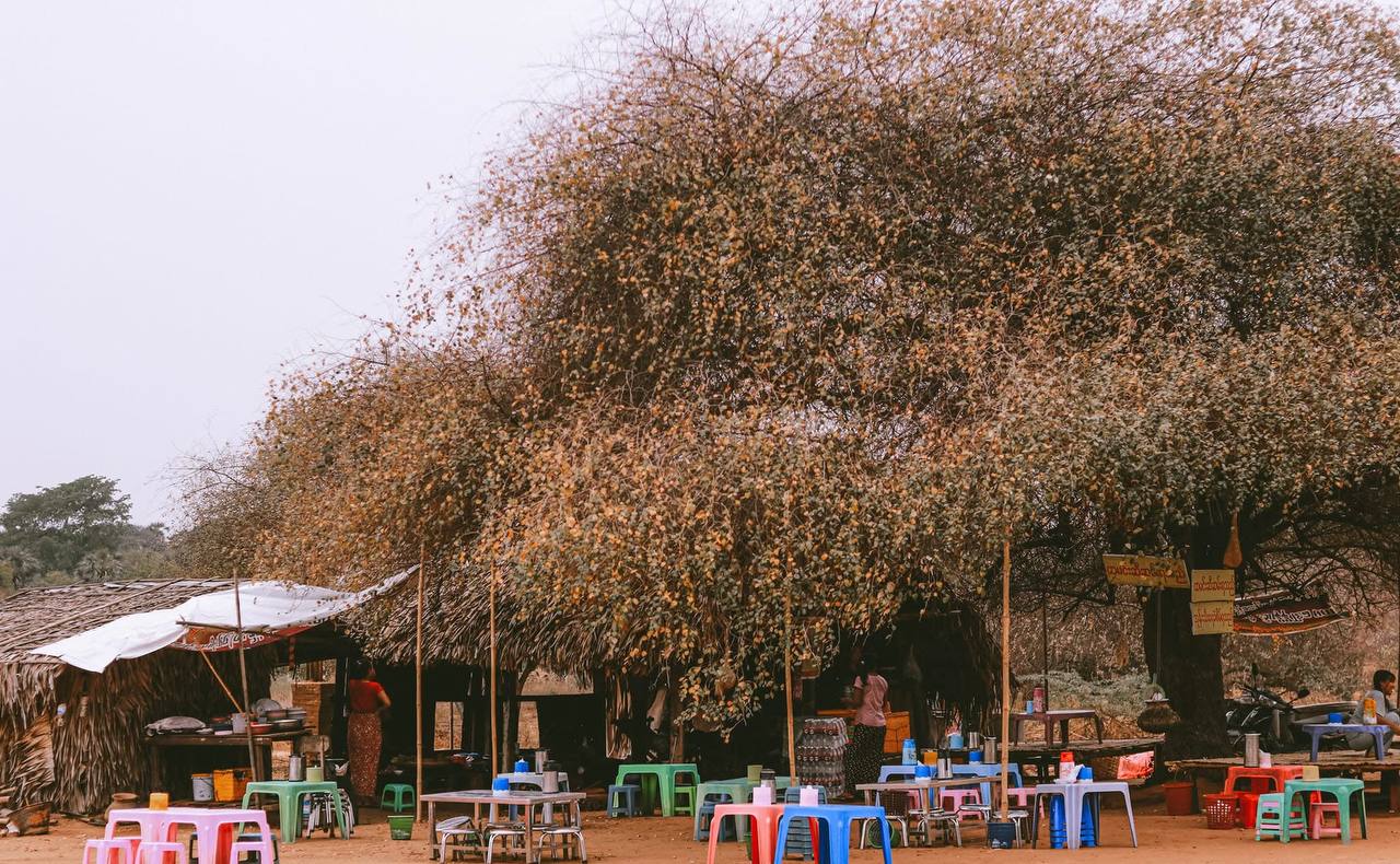 Zee Yeik Fritters Shop