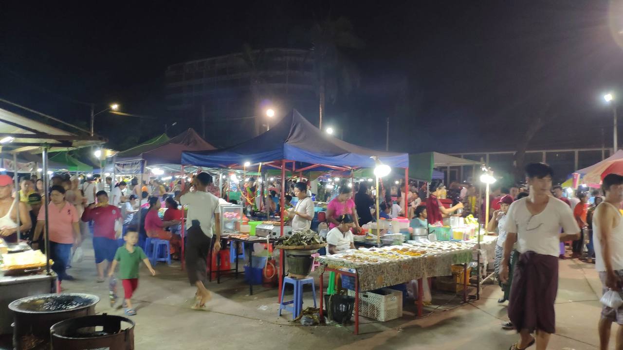Hpa An night market
